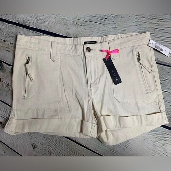 🆕🔮 I LOVE RONSON | Off White Shorts Size 10 - Picture 1 of 6